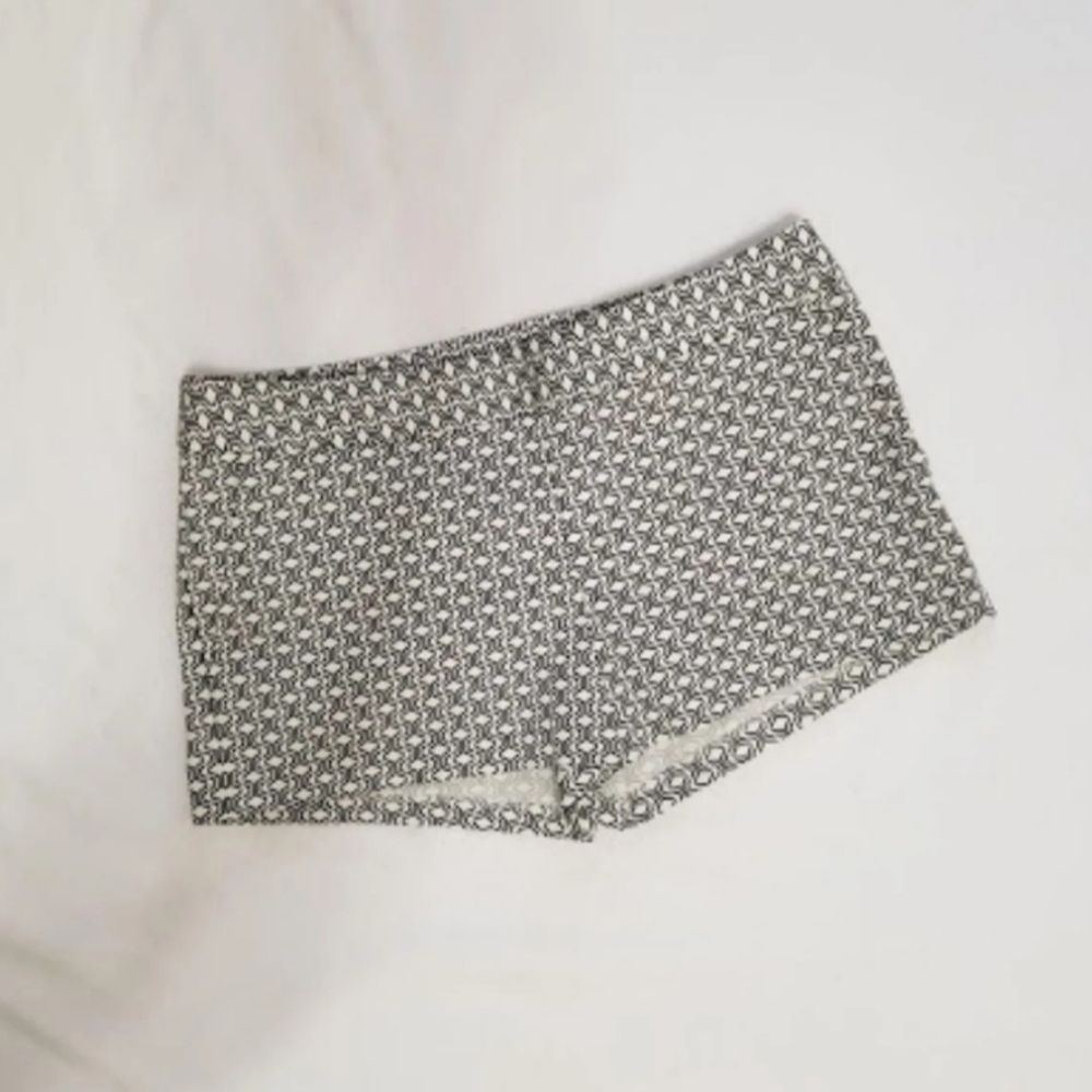NWOT Express Flat Front Dress Shorts, 8